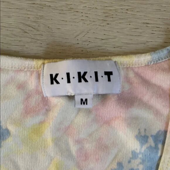 Kikit Vibrant Yellow and Pink Fitted Buttoned Tank Top And Pants Pajamas - Picture 3 of 11
